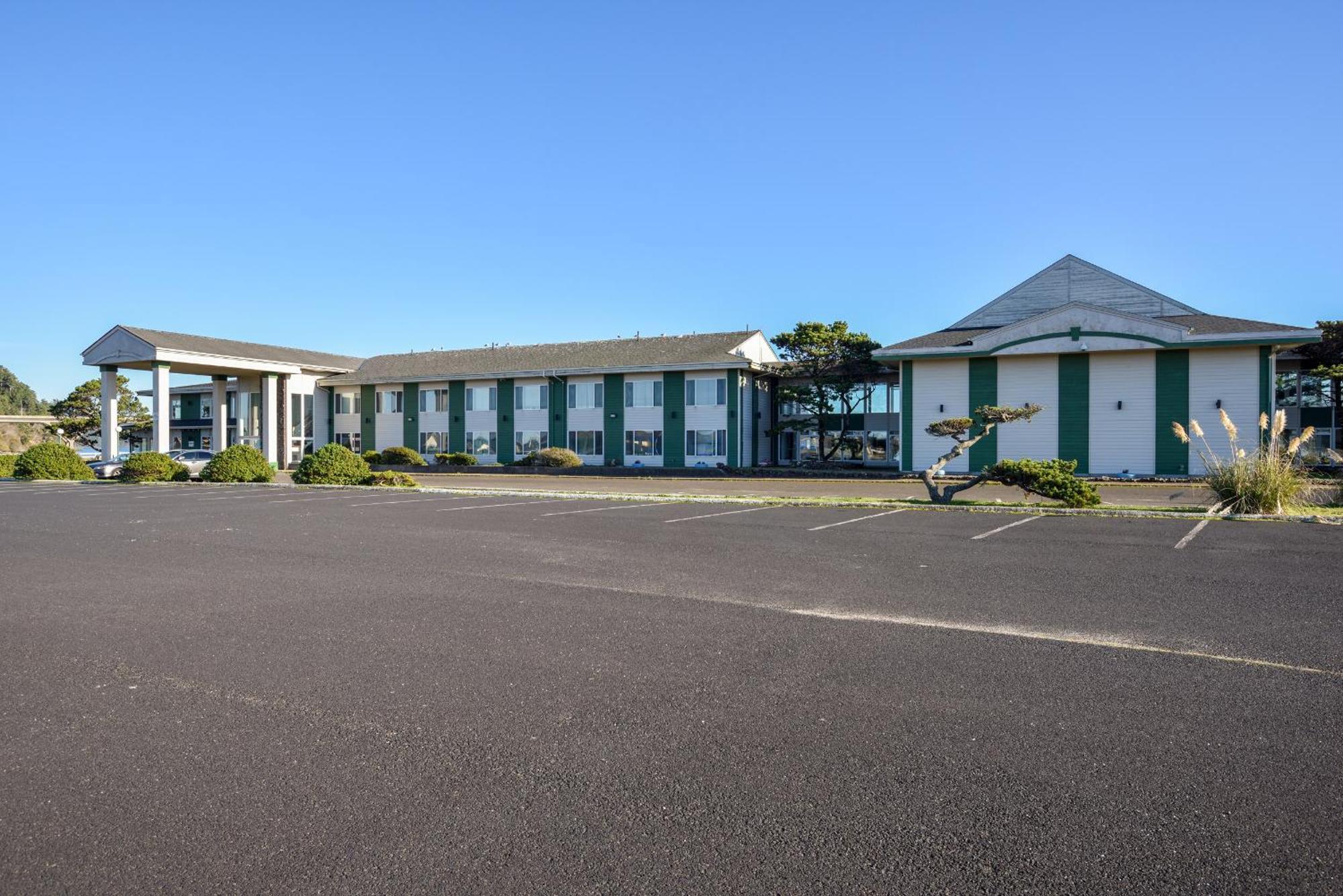 Alsi Resort Hotel Waldport Exterior photo